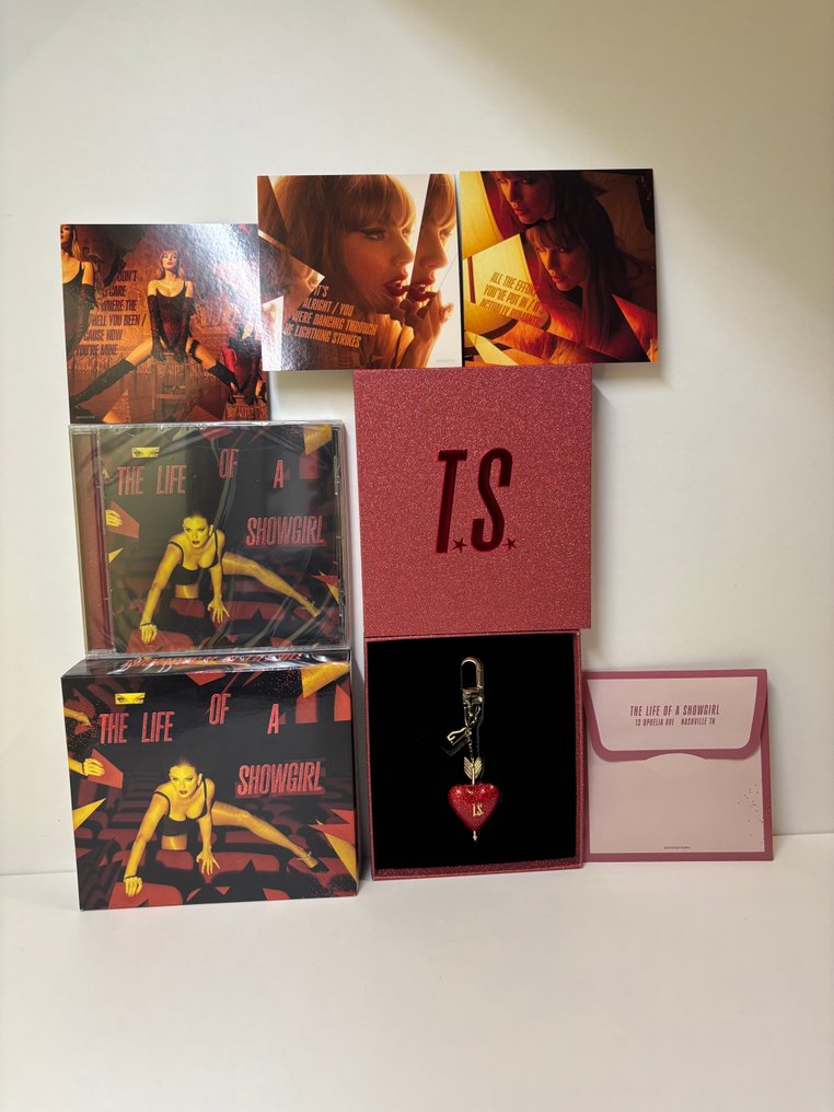 TAYLOR SWIFT - The Life of a Showgirl: It's Frightening Edition Limited Release Deluxe CD IMPORT
