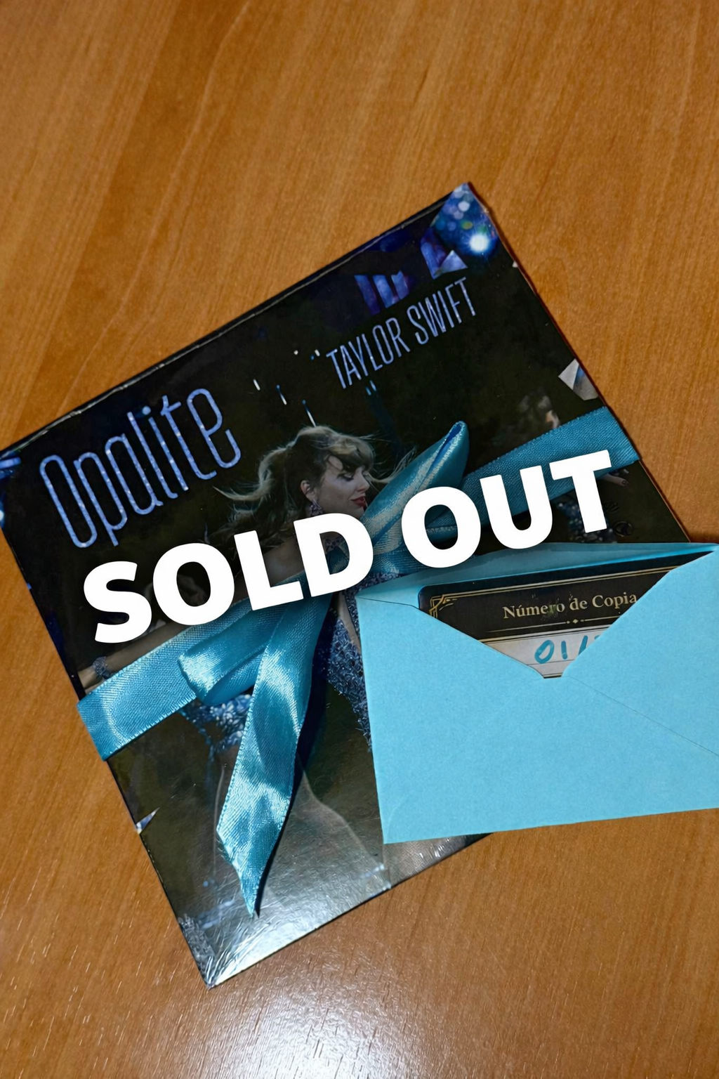 TAYLOR SWIFT - Opalite 7" BVRS Curated Drop