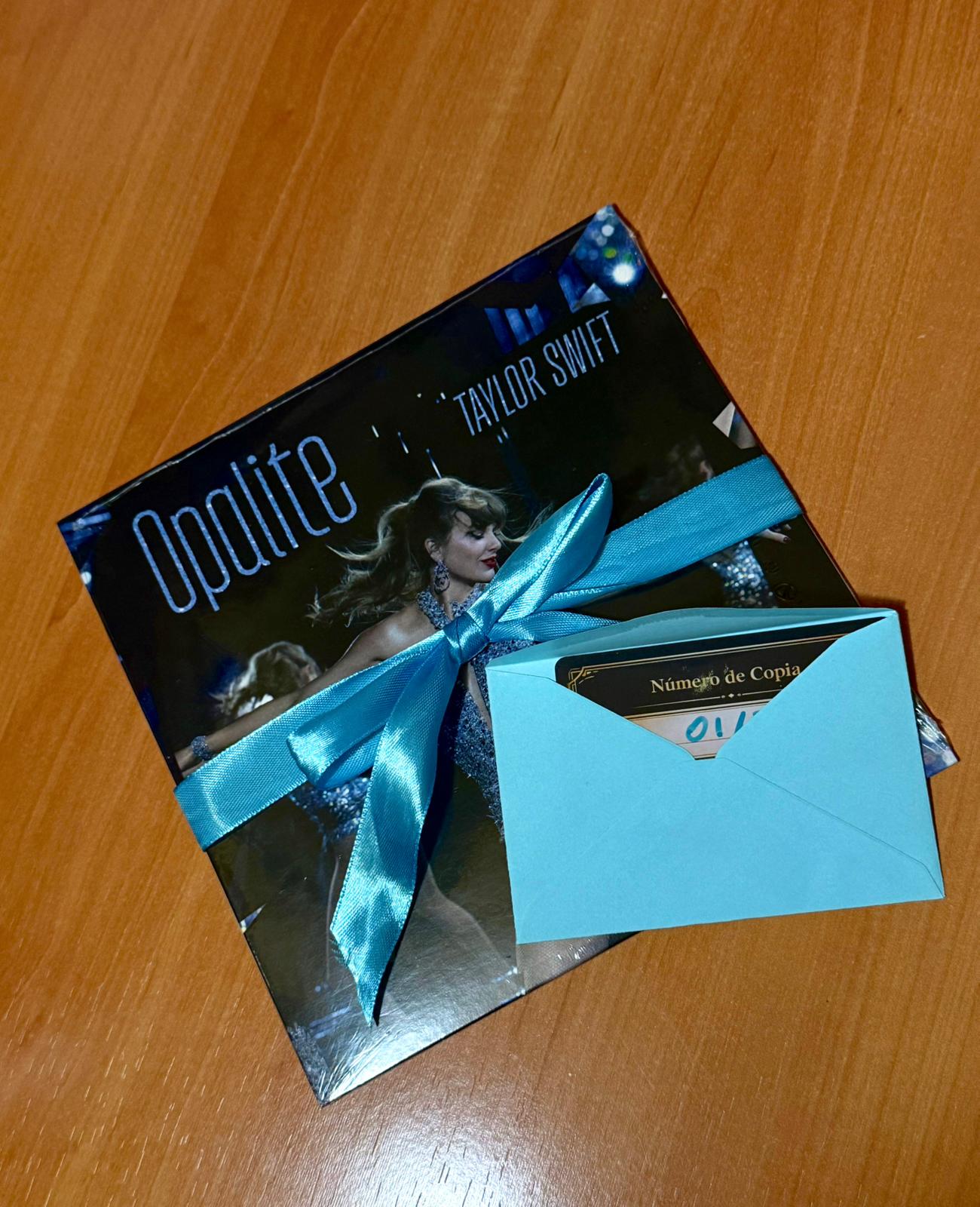 TAYLOR SWIFT - Opalite 7" BVRS Curated Drop