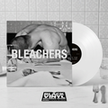 BVRS de Bleachers en un entorno luminoso inspirado en la portada