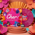 BVRS de Cher con escenario teatral de flores inspirado en la portada
