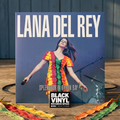 BVRS de Lana Del Rey, Splendour in Byron Bay, inspirada en el escenario y los colores del vestido