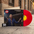 BVRS de Morrissey Make-Up Is A Lie con vinilo rojo en un entorno urbano cálido