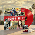 BVRS de Romeo + Juliet con palmeras, luz dorada y el vinilo rojo en primer plano