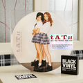 Escena BVRS inspirada en la portada de t.A.T.u. All The Things She Said