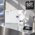 Presentación blanca con disco transparente en un escenario industrial con cartel y tarjeta de Black Vinyl Records Spain