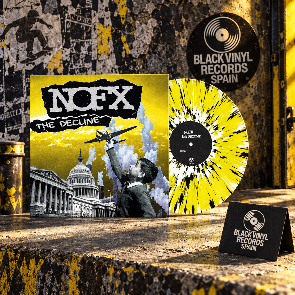 NOFX The Decline, portada y vinilo amarillo con salpicaduras negras y blancas en escena BVRS