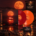 Edición de dos vinilos rojo y naranja junto a su portada en una escena nocturna con luna y reflejos