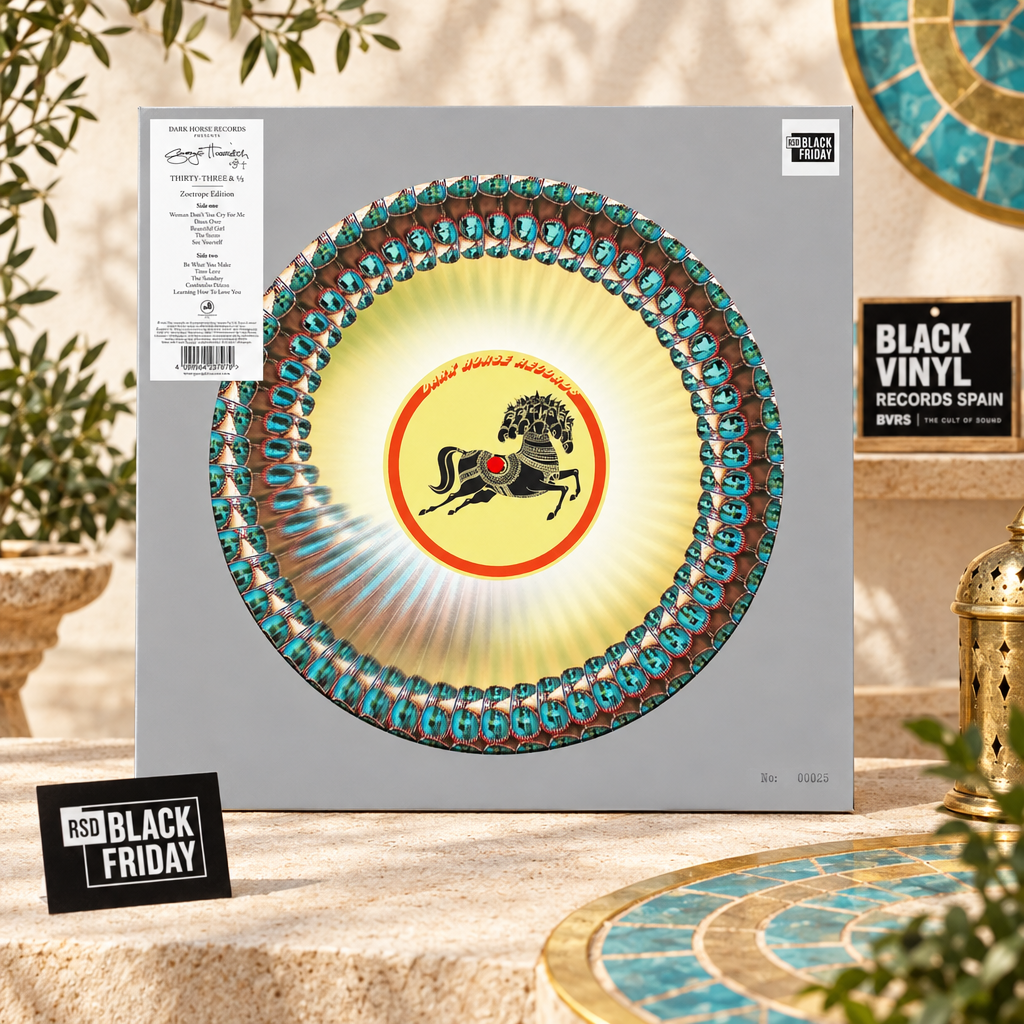 George Harrison Thirty Three & 1/3 en un patio luminoso con detalles turquesas y distintivos BVRS y RSD Black Friday