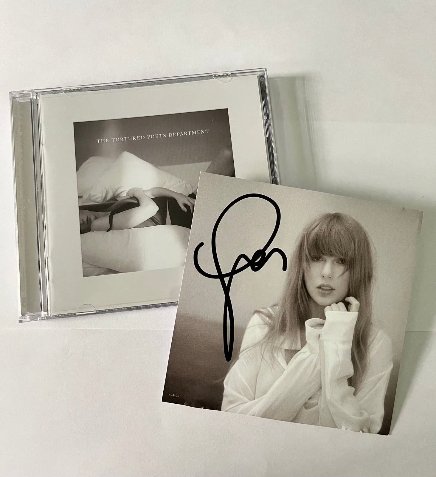 Taylor Swift The Tortured Poets Department Signed CD IMPORT - Black Vinyl Records Spain