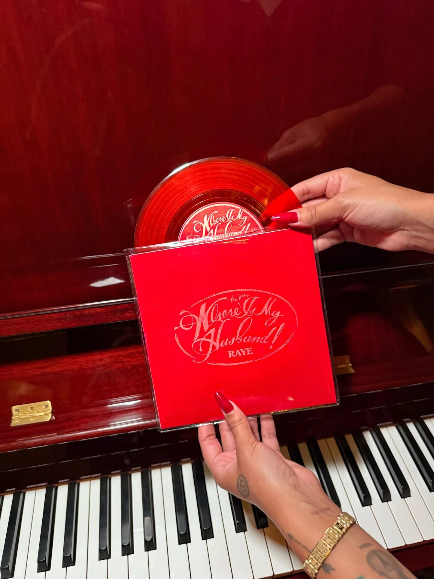 Raye - WHERE IS MY HUSBAND! 7” vinyl import UK